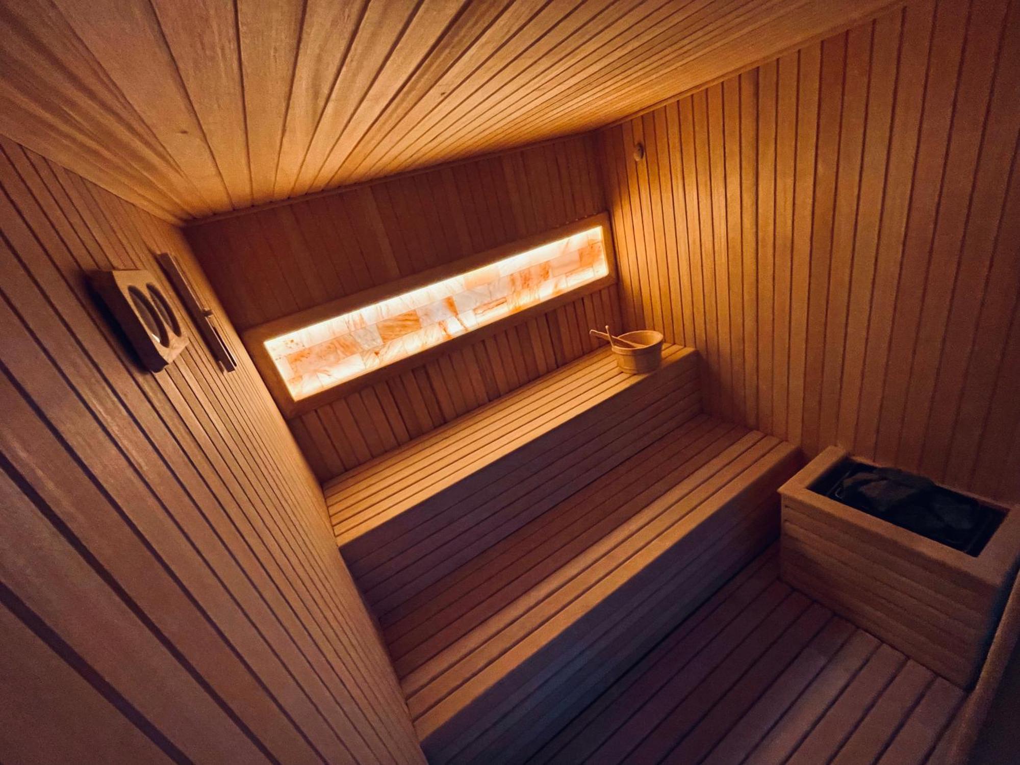 Mozaik Apartments & Spa - Modern 4-Star Apartments With Exclusive Private Spa Wellness In The City Center - Sauna, Jacuzzi, Turkish Bath - Free Parking, Wi-Fi - Rooms & Apartments Cuprija Bagian luar foto