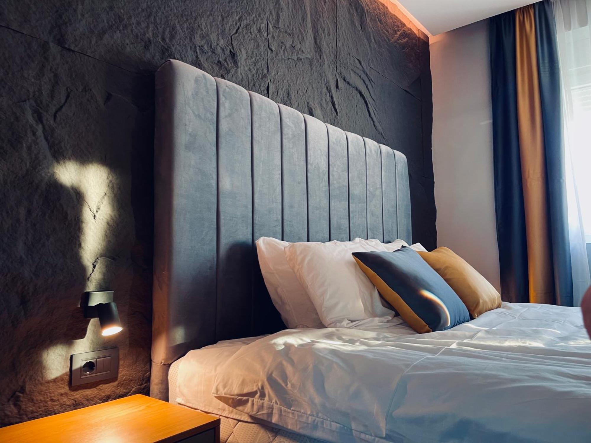 Mozaik Apartments & Spa - Modern 4-Star Apartments With Exclusive Private Spa Wellness In The City Center - Sauna, Jacuzzi, Turkish Bath - Free Parking, Wi-Fi - Rooms & Apartments Cuprija Bagian luar foto