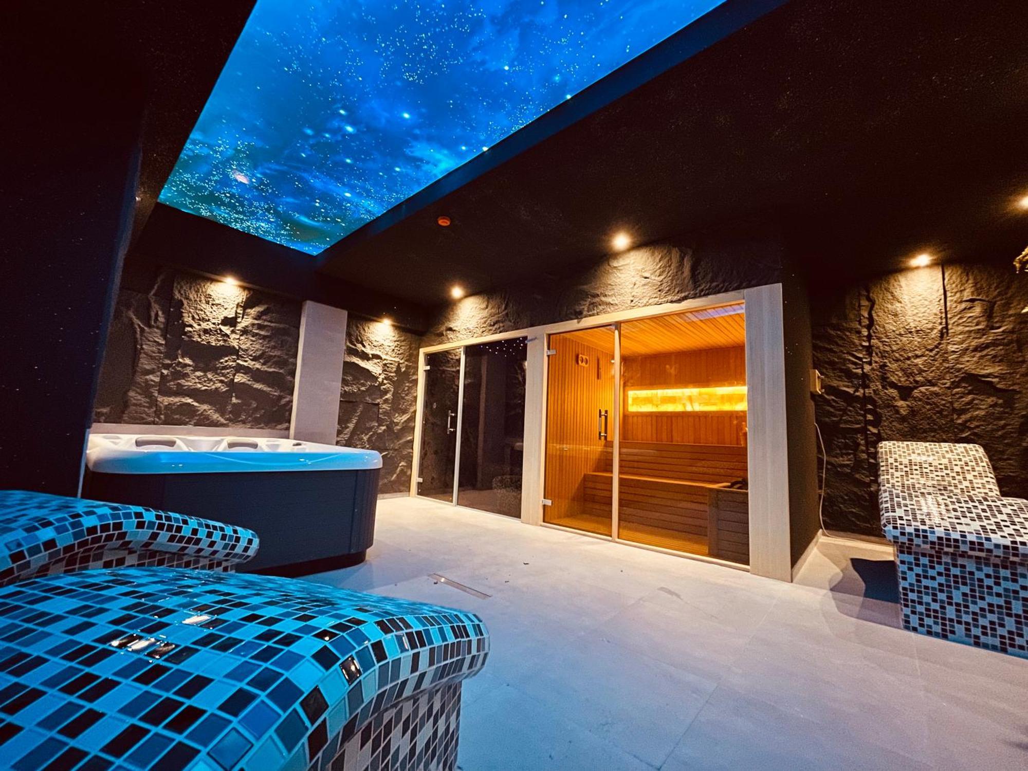 Mozaik Apartments & Spa - Modern 4-Star Apartments With Exclusive Private Spa Wellness In The City Center - Sauna, Jacuzzi, Turkish Bath - Free Parking, Wi-Fi - Rooms & Apartments Cuprija Bagian luar foto