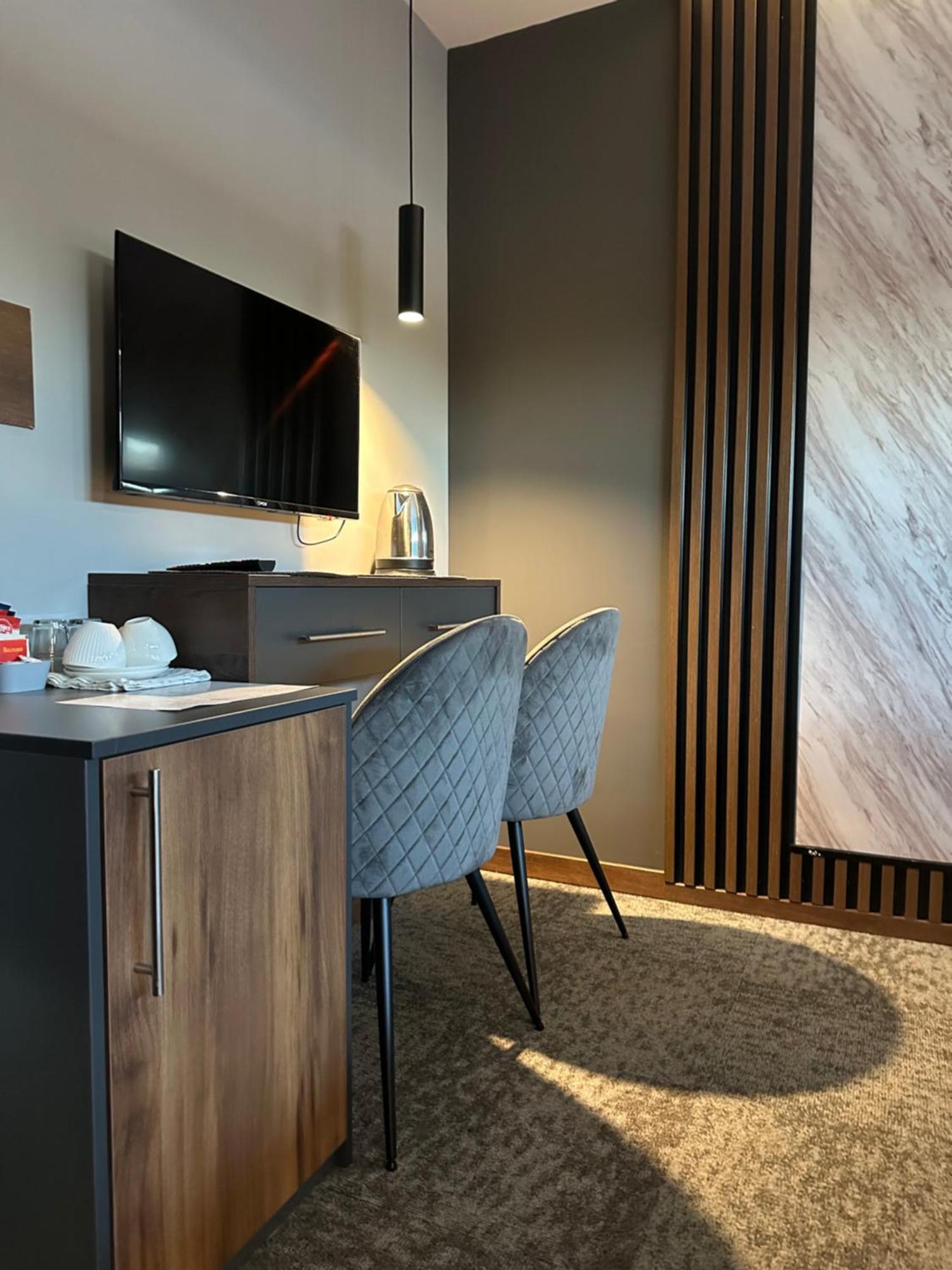 Mozaik Apartments & Spa - Modern 4-Star Apartments With Exclusive Private Spa Wellness In The City Center - Sauna, Jacuzzi, Turkish Bath - Free Parking, Wi-Fi - Rooms & Apartments Cuprija Bagian luar foto